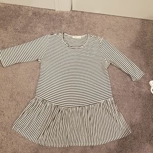 Ginger G ruffle bottom shirt